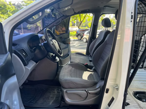 Panel Hyundai H1 GL año 2020 de agencia