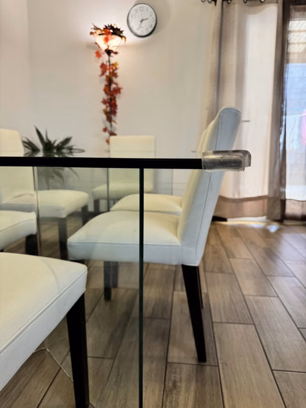  Elegancia en Vidrio Templado — Una Pieza que Enamora 