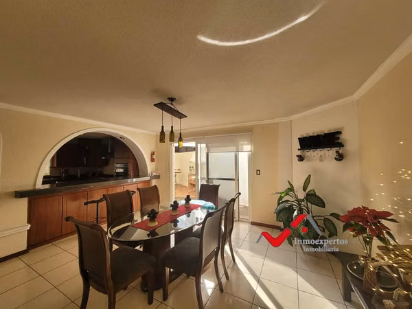 CASA EN VENTA SAN CRISTÓBAL, ZONA 8 DE MIXCO