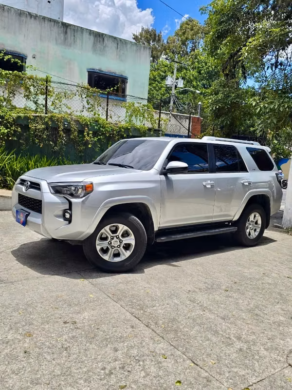 TOYOTA 4RUNNER 4.0 AUTOMÁTICA V6 2023 AGENCIA