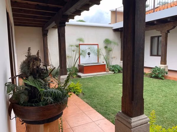  Casa en Condominio Cortijo de las Flores Ciudad Vieja