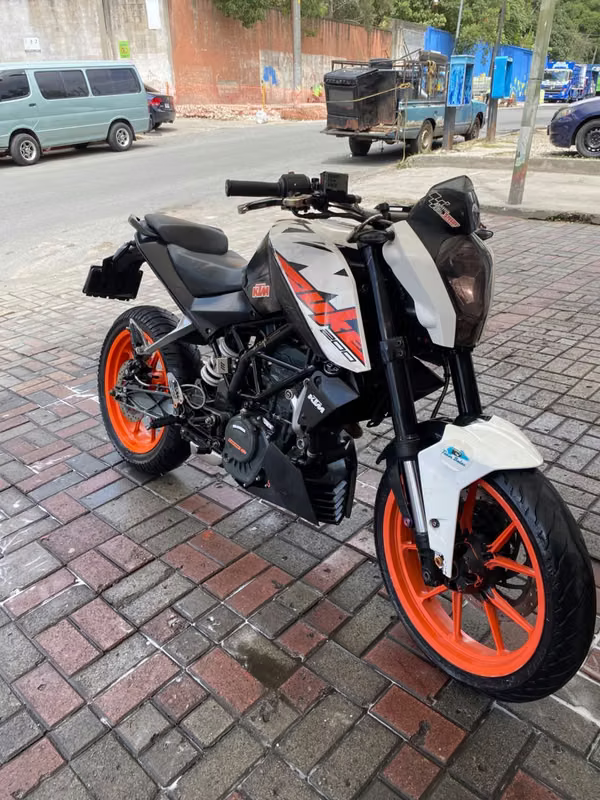Bonita KTM Duque 200 