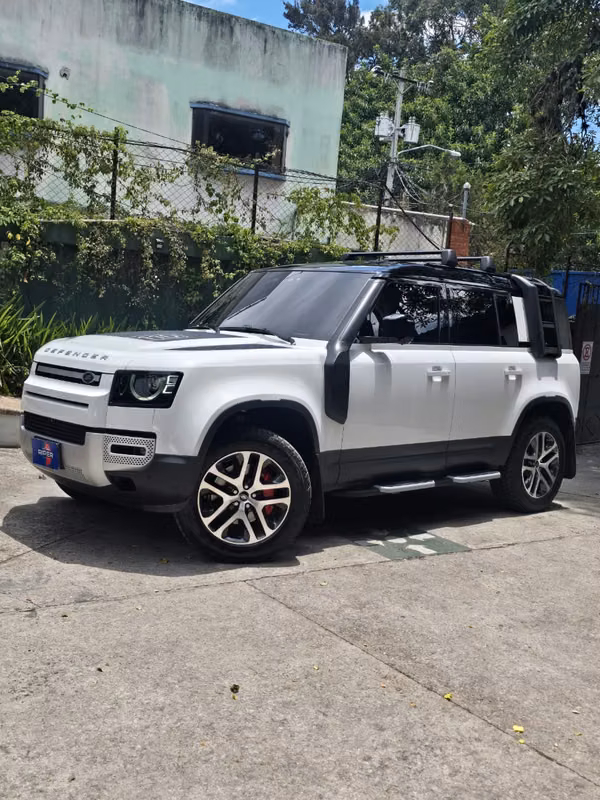 LAND ROVER DEFENDER 3.0 HÍBRIDA AUTOMÁTICA 4WD 6 CIL. 2025 DE AGENCIA
