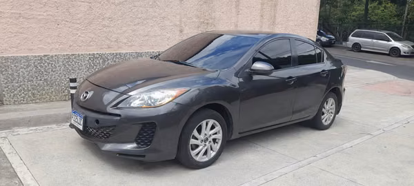 Mazda 3 Skyactiv 2013
