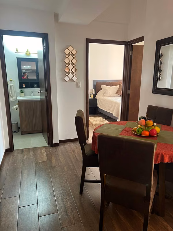 Zona 10 Brunelo apartamento Amueblado