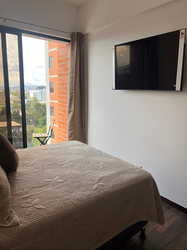 Zona 10 Brunelo apartamento Amueblado