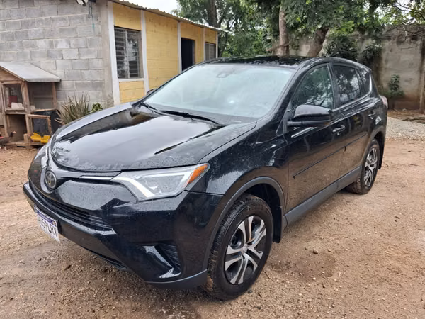 Toyota Rav4 LE 2018