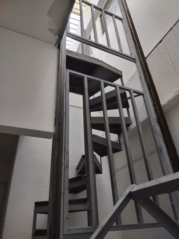 Local Commercial rent z. 11 with excellent location