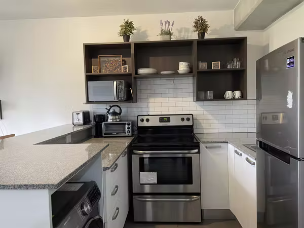 Apartamento Amueblado de 1 Habitación en zona 10