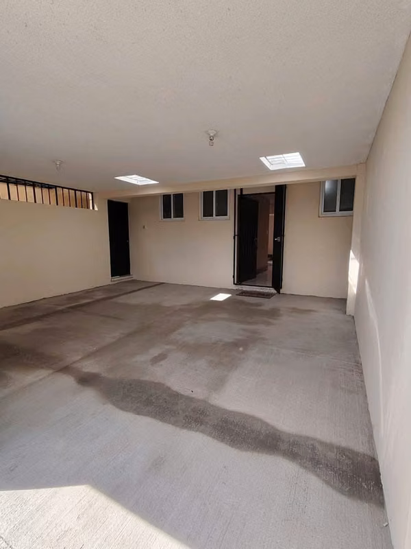 CASA EN RENTA EN ZONA 11, LAS CHARCAS 