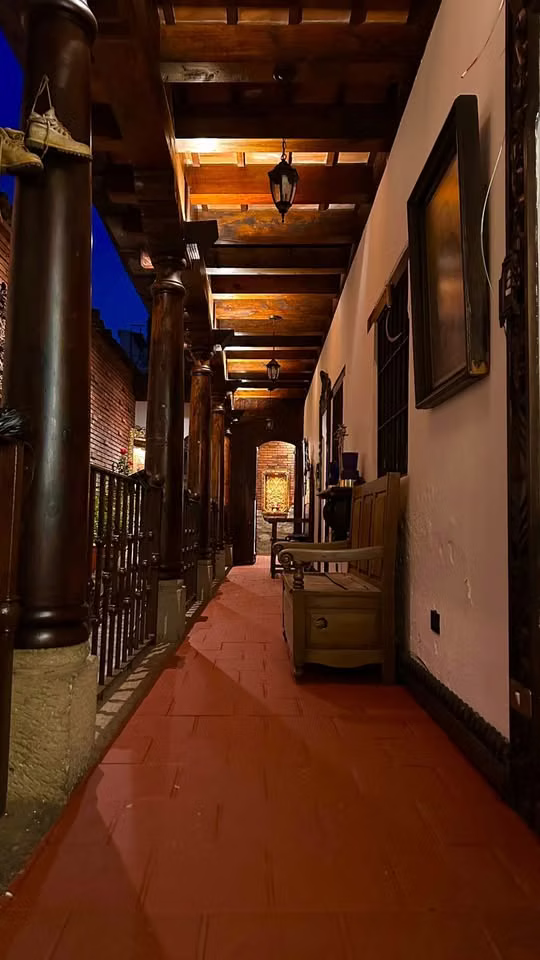 Casa amueblada de un nivel en el Casco de Antigua Guatemala