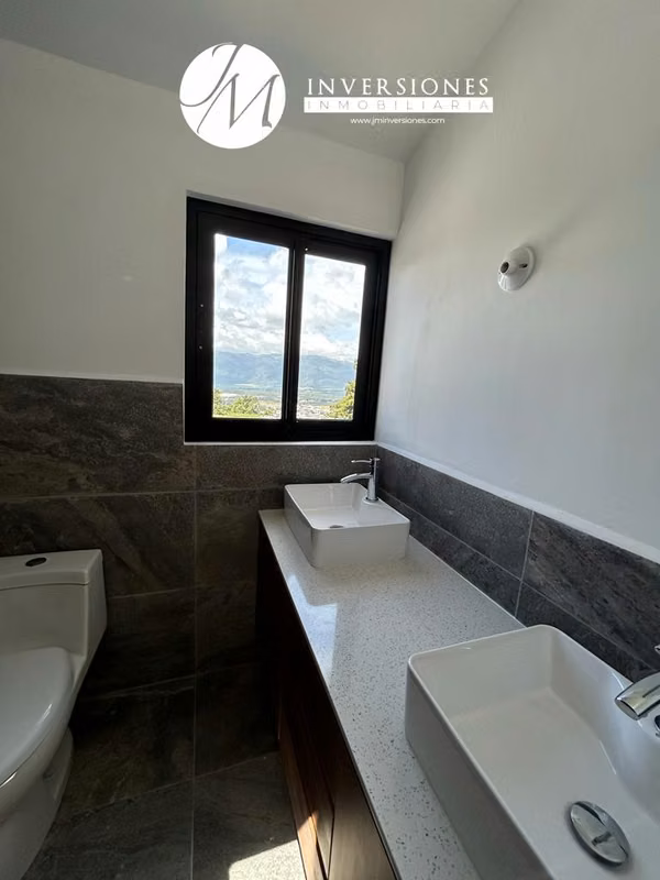 Casa en Venta km 20 San José Pinula