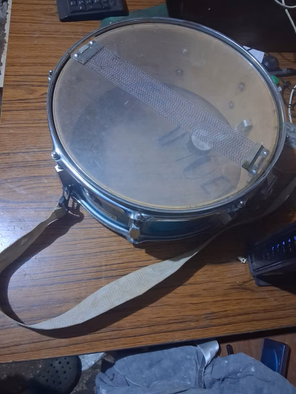 Redoblant / medium drum