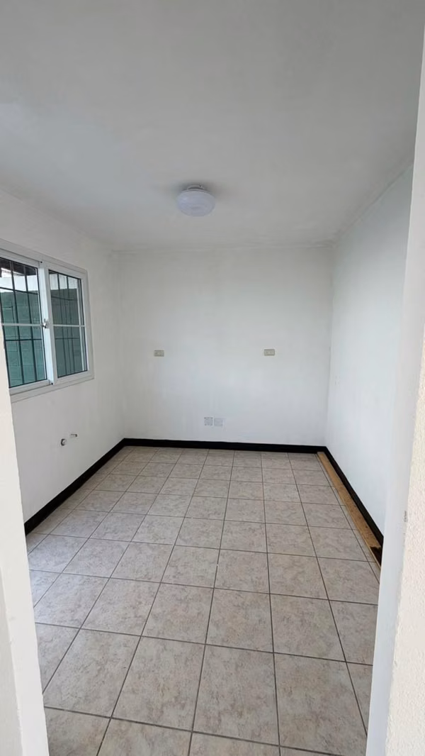 Casa en San Miguel Dueñas, Sacatepéquez