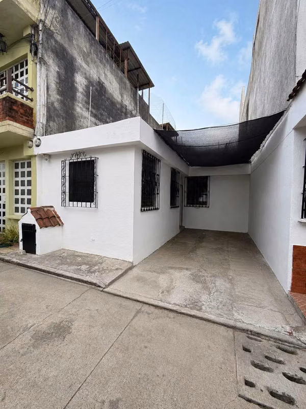 CASA EN VENTA EN BRISAS DEL VALLE VILLA CANALES