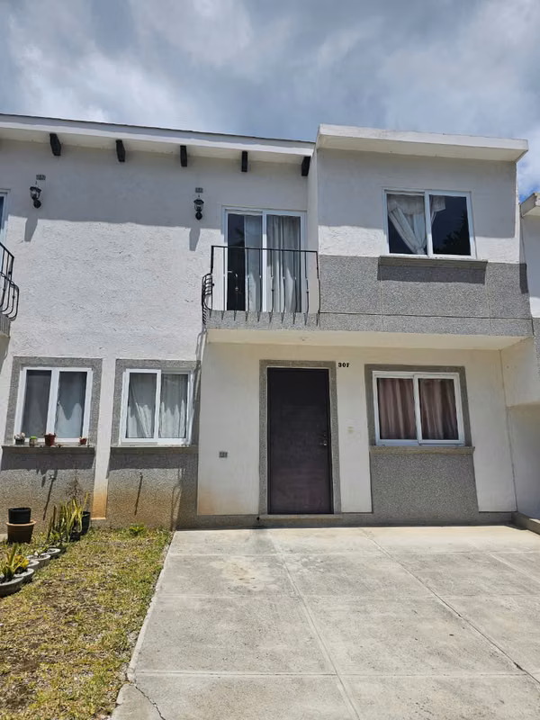 HOUSE IN RENT - 124; 3 HAB. + STUDY - CONDOMINIUM ALMERÍA, SAN JOSÉ PINULA
