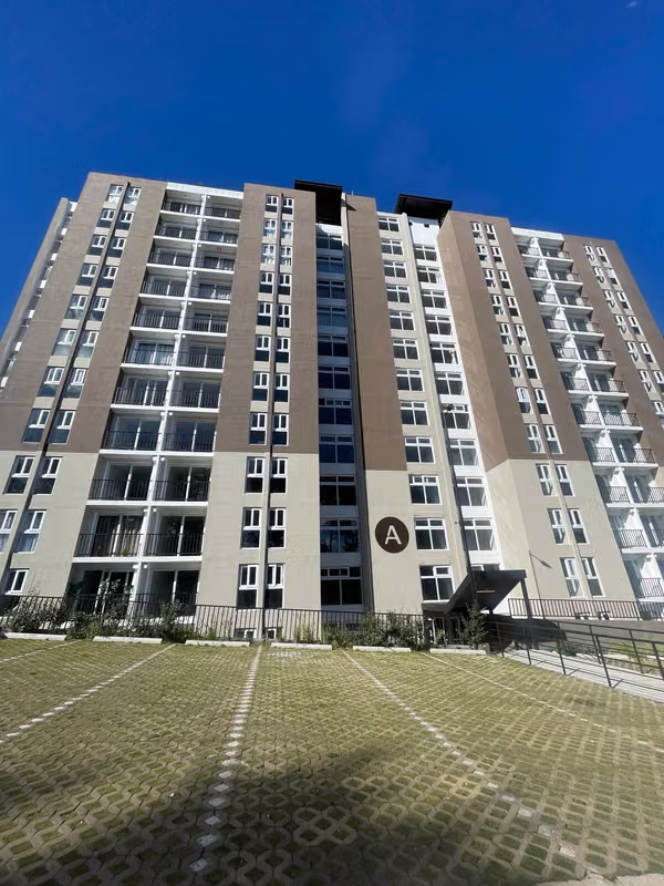 APARTAMENTO EN VENTA EN EDIFICIO ADRANO SANTA LUCIA MILPAS ALTAS
