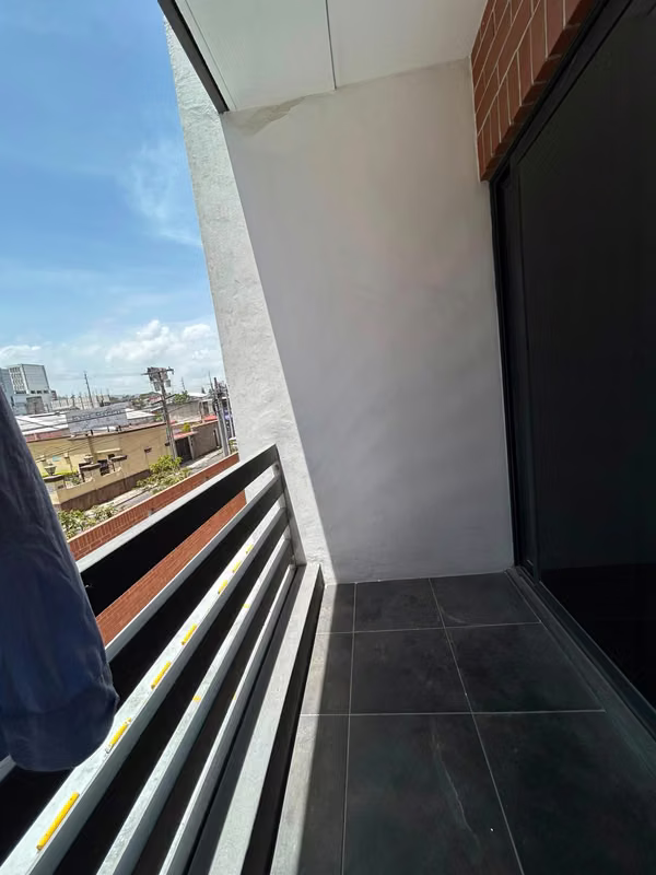 Sale Apartment in Torre del Valle 2 rooms Zone 10