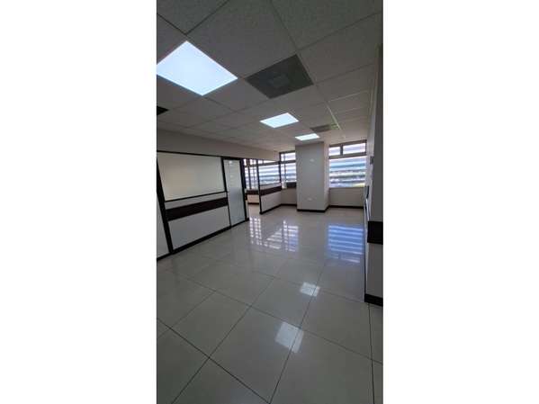 Clinica u Oficina en Renta Zona 10