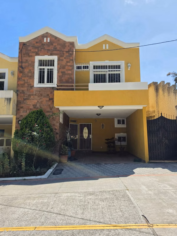 LINDA CASA EN RENTA EN CONDOMINIO ENTRE ENCINOS KM 25.5 CARRETERA A SAN LUCAS