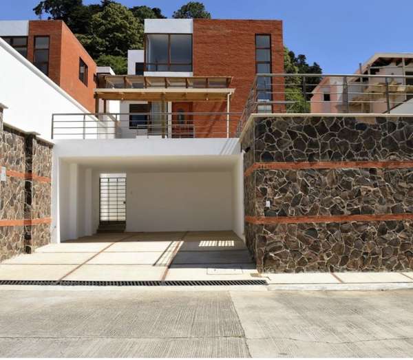 Rento casa en Carretera a El Salvador KM. 12 EXCLUSIVE CONDOMINIO
