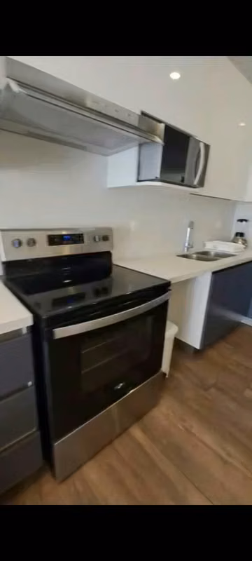APARTAMENTO EN RENTA EN ZONA 10 EDIFICIO MORETTI