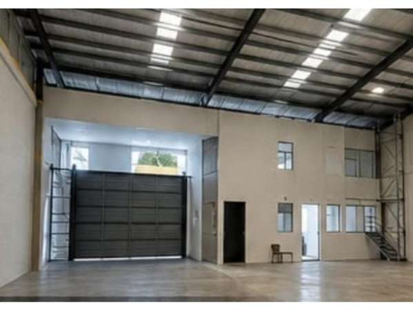 Ofibodega en Venta Carretera a El Salvador