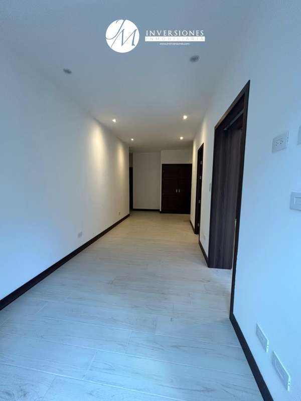 Apartamento en Renta con excelnte vista en zona 15 VH III