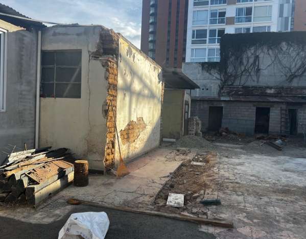 Property in Zone 4