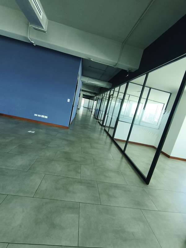 Oficina en Zona 9