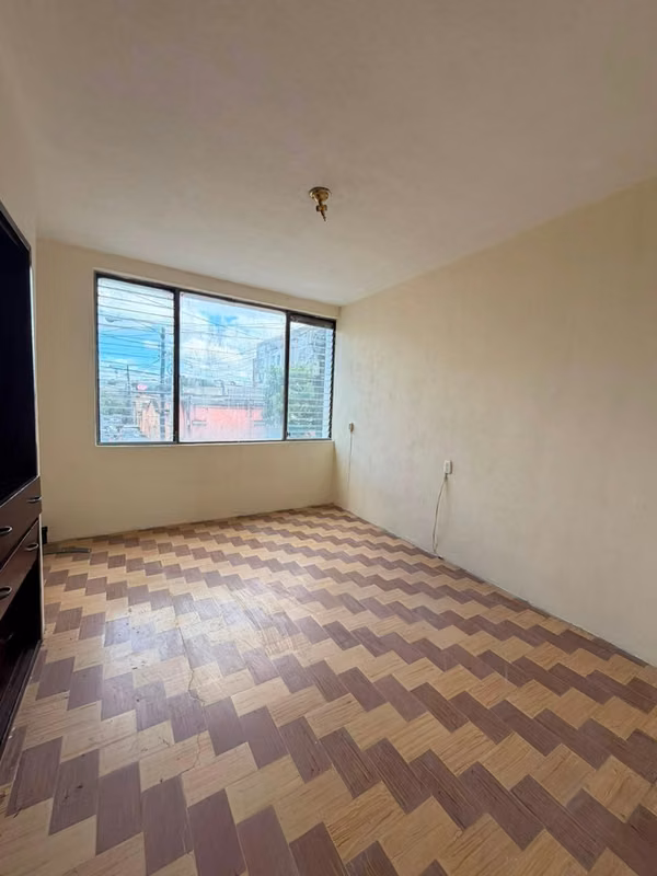 RENT HOUSE IN AREA 6 IDEAL FOR OFFICE OR HOUSING NEAR MARTI STREET