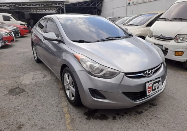 Hyundai Elantra 2011 Importado Automático y Triptonic Súper Económico Millas Reales de Reciente Ingreso
