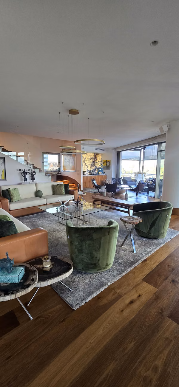 Beautiful penthouse for sale in area 14!