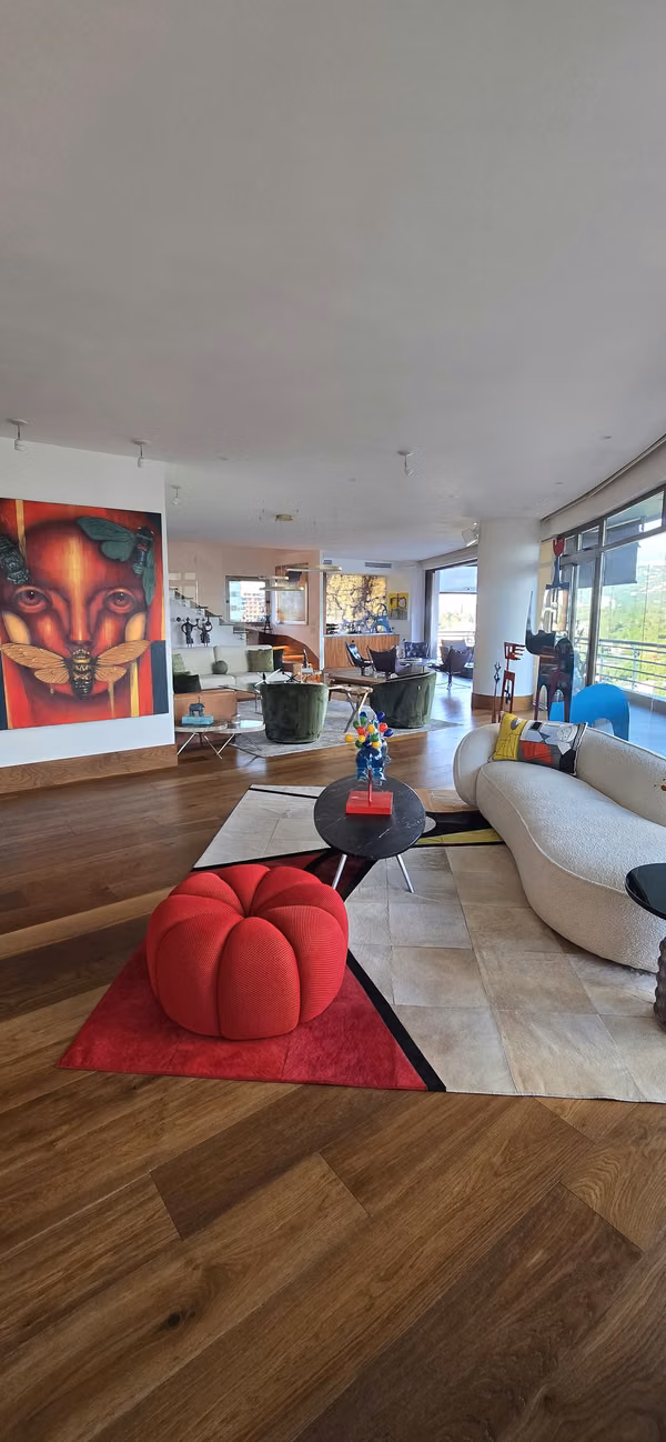 Beautiful penthouse for sale in area 14!