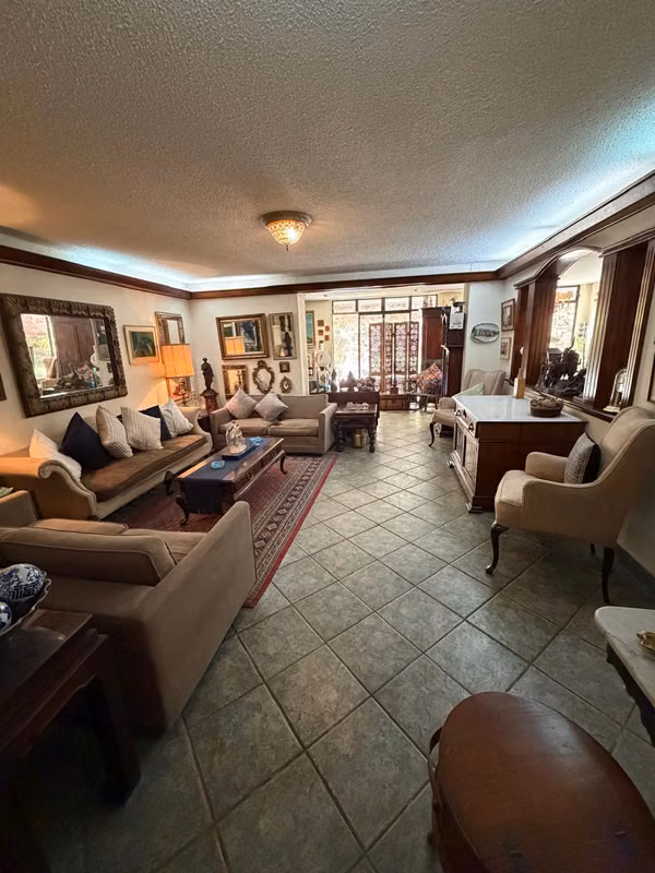 HOUSE FOR SALE IN AREA 10 INSIDE CONDO