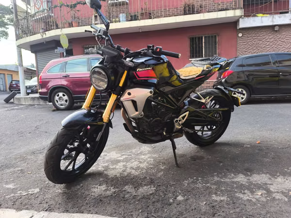 Freedom Cr4n 250 modelo 2024