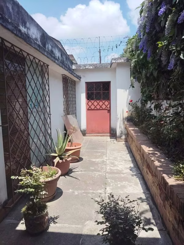 PROPERTY FOR SALE IN AREA 13 NEAR AVENIDA LAS AMERICAS