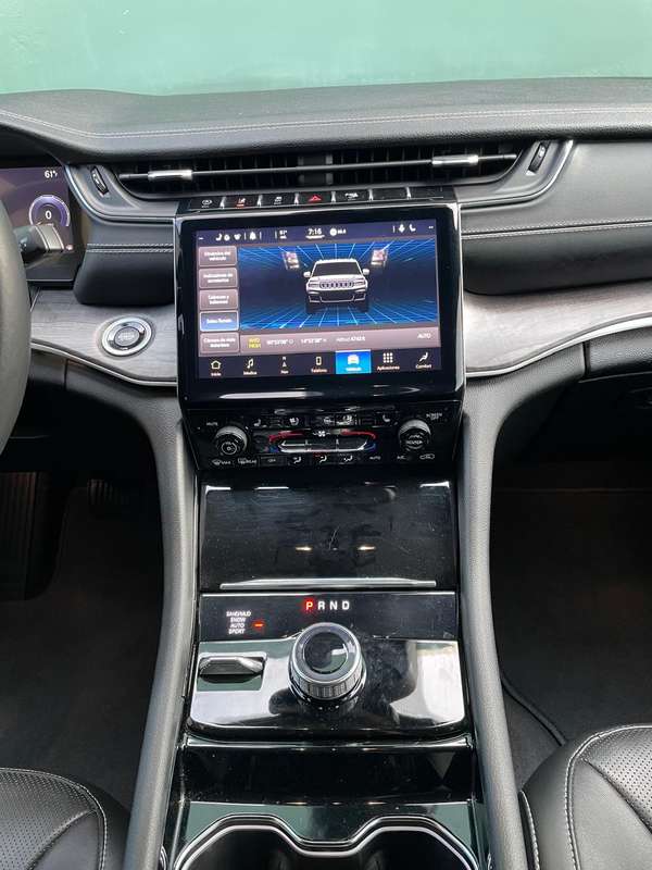 JEEP GRAND CHEROKEE L 4X4 LIMITED MODEL 2021
