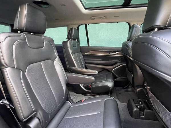 JEEP GRAND CHEROKEE L 4X4 LIMITED MODEL 2021