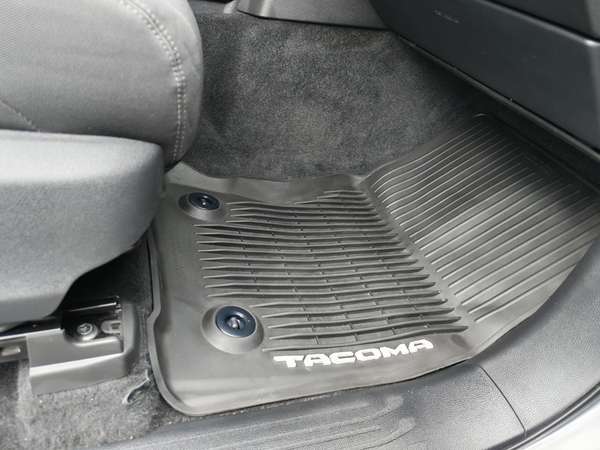 TOYOTA TACOMA SR5 4X4, MODELO 2026