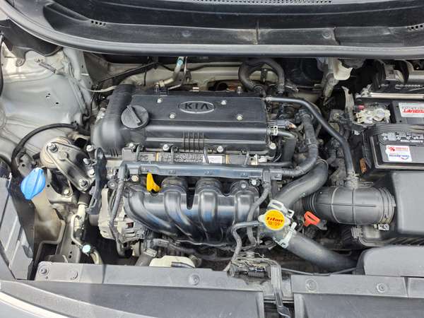 Kia Río Lx 2017 de Agencia Automático y Tiptronic Bien Cuidado Súper Económico