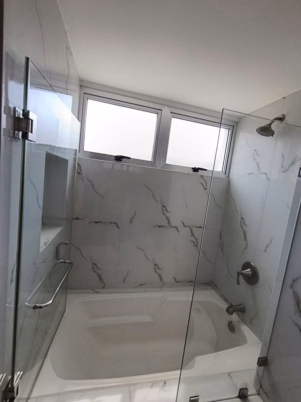 Zone 10 apartment in rent