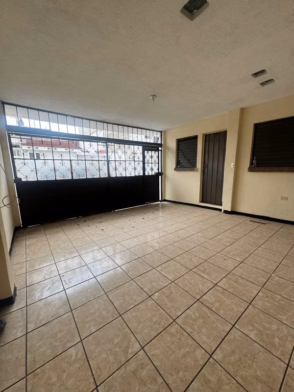 Venta!! Casa 3 habitaciones- Residencial Colinas del Sur