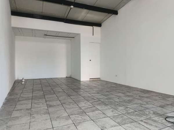 Local in rent in area 10 Viva zone