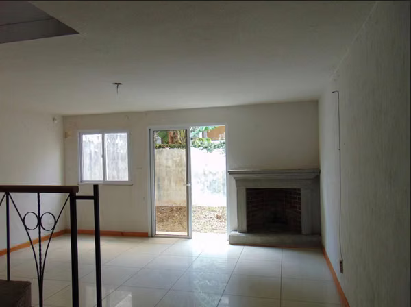 House for sale in Carretera to El Salvador Km. 16.5 BAN REMATE RACE!!