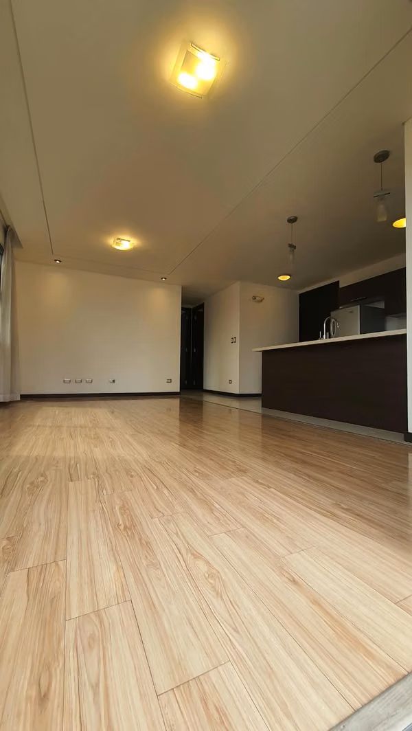 APARTAMENTO EN ALQUILER ZONA 14 CERCANO AVENIDA LAS AMERICAS