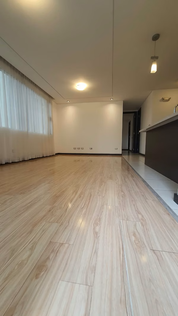 APARTAMENTO EN ALQUILER ZONA 14 CERCANO AVENIDA LAS AMERICAS