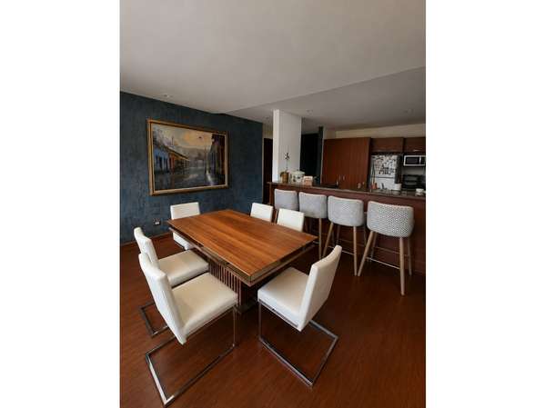 Apartamento en Venta / Renta Zona 14