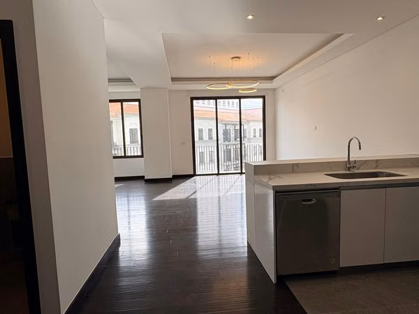 Apartamento de 3 Habitaciones + Cuarto de Servicio en Nogales de Cayalá | Línea Blanca Incluida