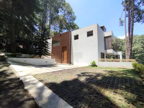 Exclusive Residence in Muxbal / Privacy, Nature and Connectivity!!